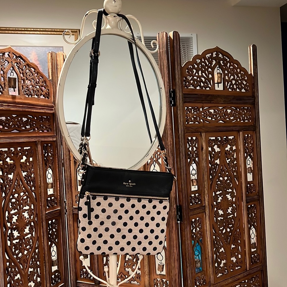 Crossbody bag